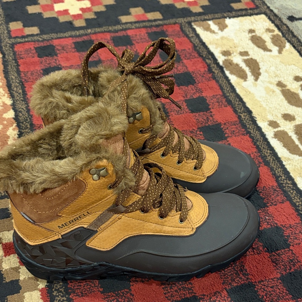 Womens merrell aurora 6+ ice winter boot with vibram soles and faux fur